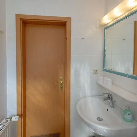 Wohnpark Stadt Hamburg - Apt. 39 アパート ビンツ